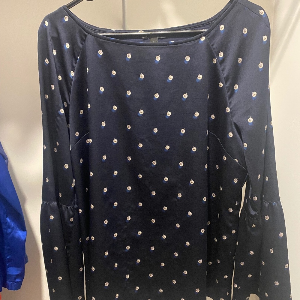 BANANA REPUBLIC silk blouse with trumpet sleeves